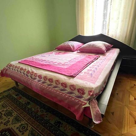Hotel G I O Samtredia Bagian luar foto