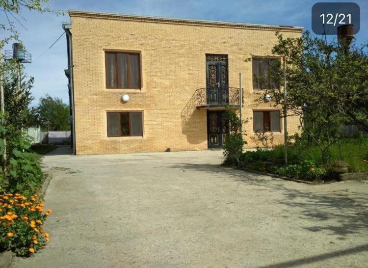 Hotel G I O Samtredia Bagian luar foto