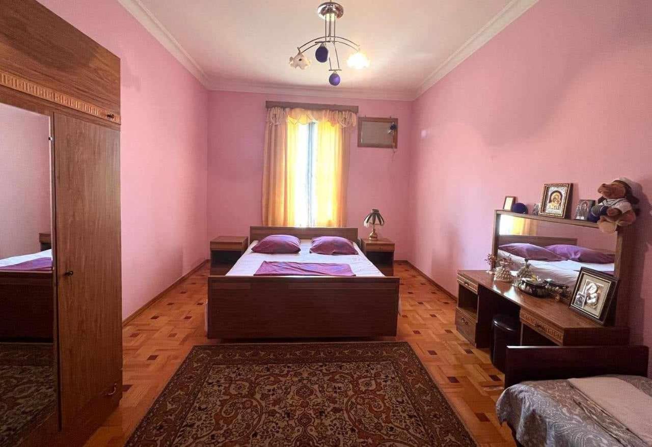 Hotel G I O Samtredia Bagian luar foto